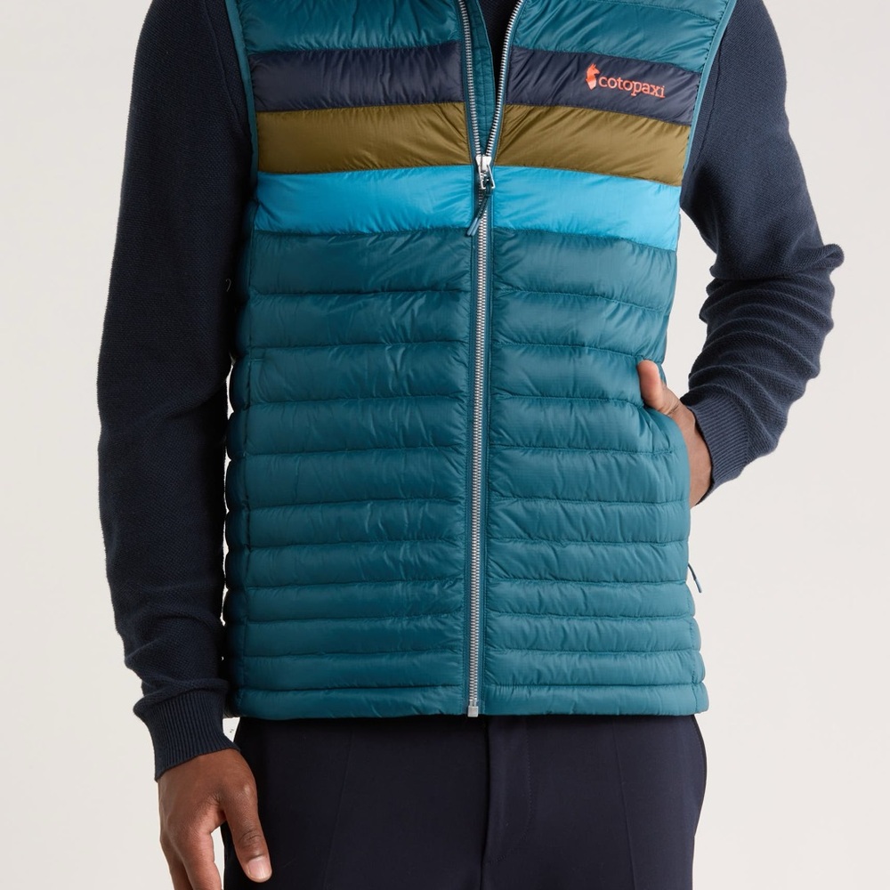 Cotopaxi Men's Blue and Green Puffer Vest (pre-worn and small tear in neck)